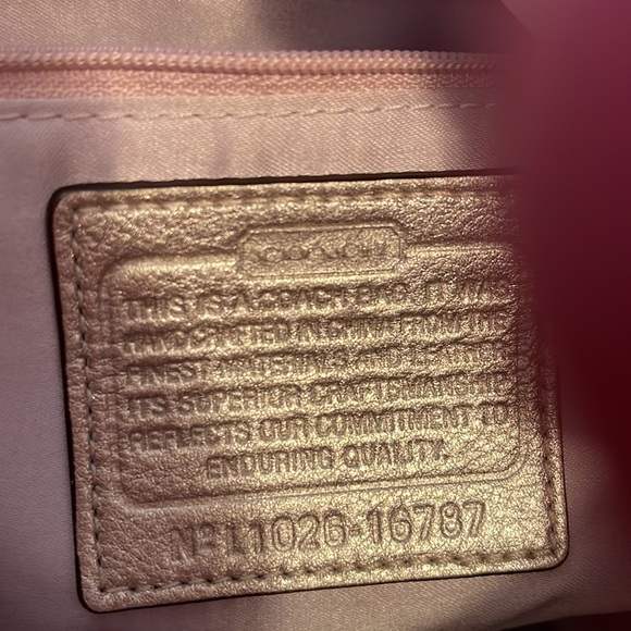 Coach Bag - Picture 3 of 4